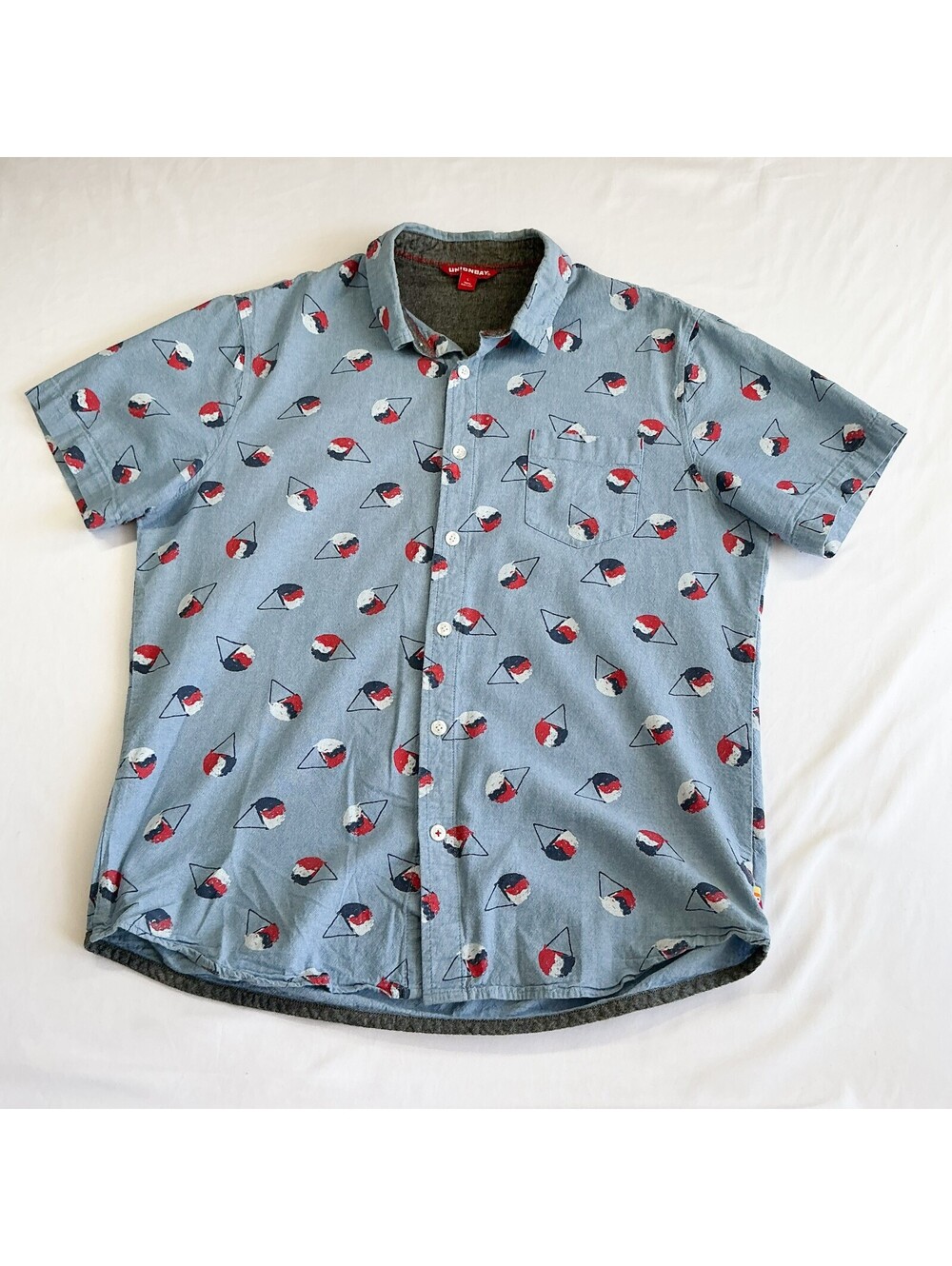 Unionbay Blue Cotton Button-Up Shirt with Red White Navy Fun Snowcone Pattern Lg